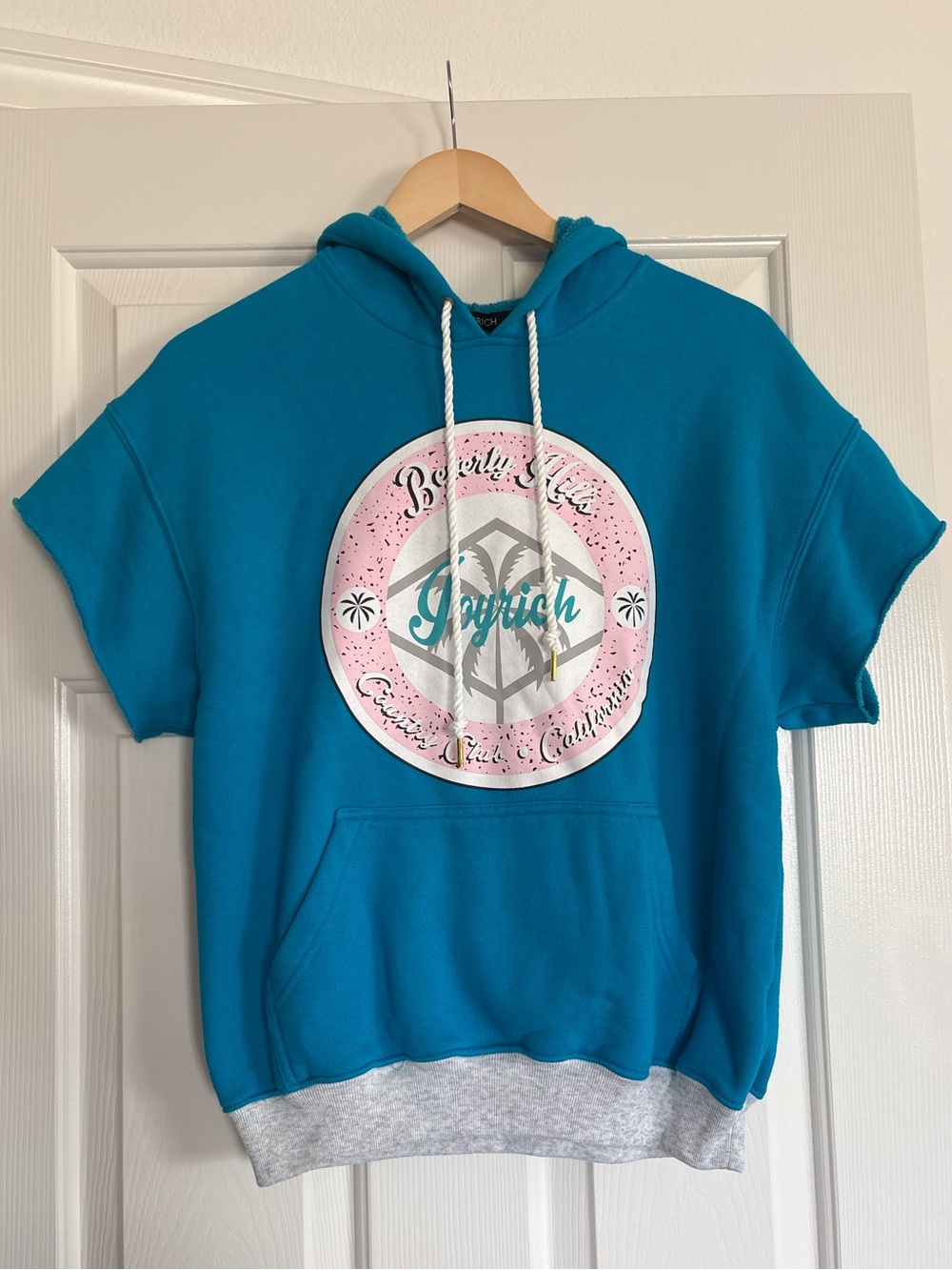 Joyrich Beverly Hills Country Club Sweatshirt Hoodie Short Sleeve Teal✨
Sz XS/S